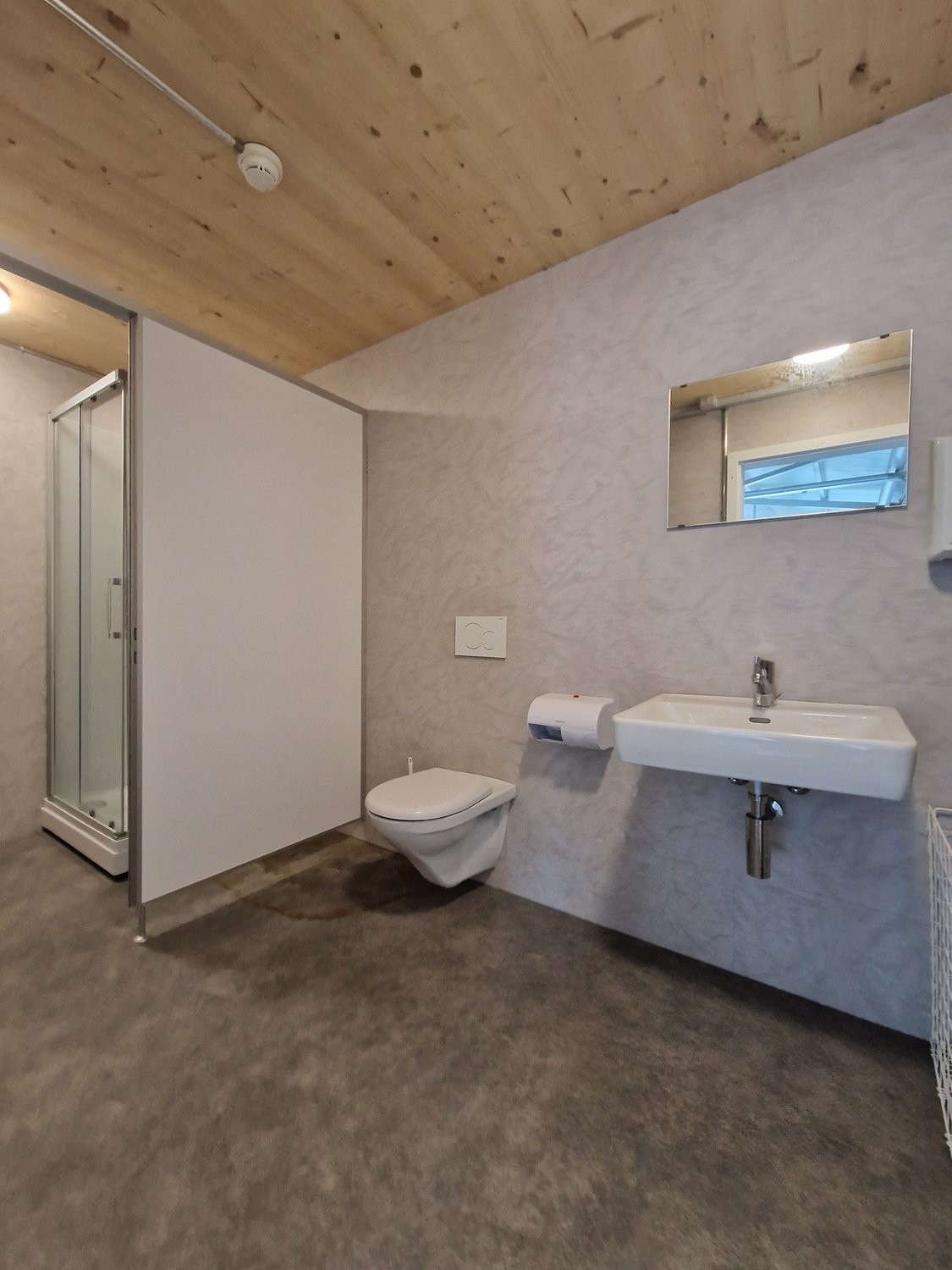 721m² commercial, photo 8 sur 8