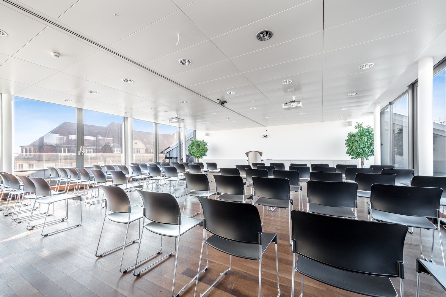 2000m² de bureaux