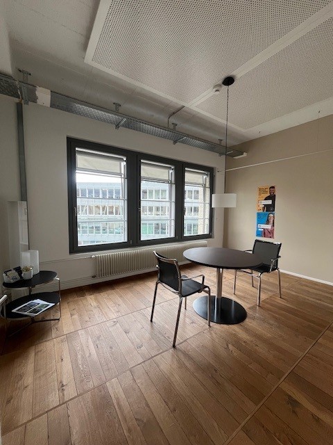 100m² bureau