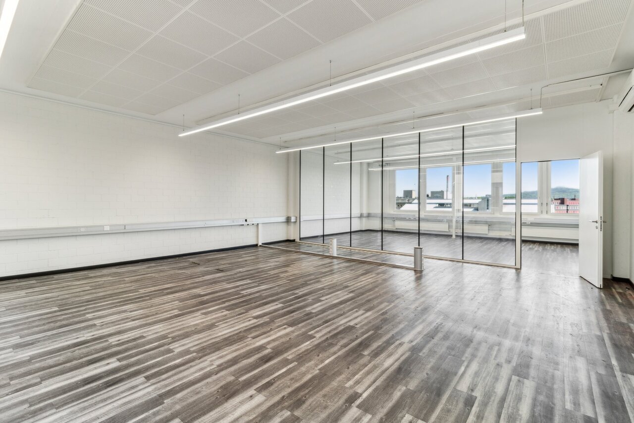 819m² bureau, photo 7 sur 10