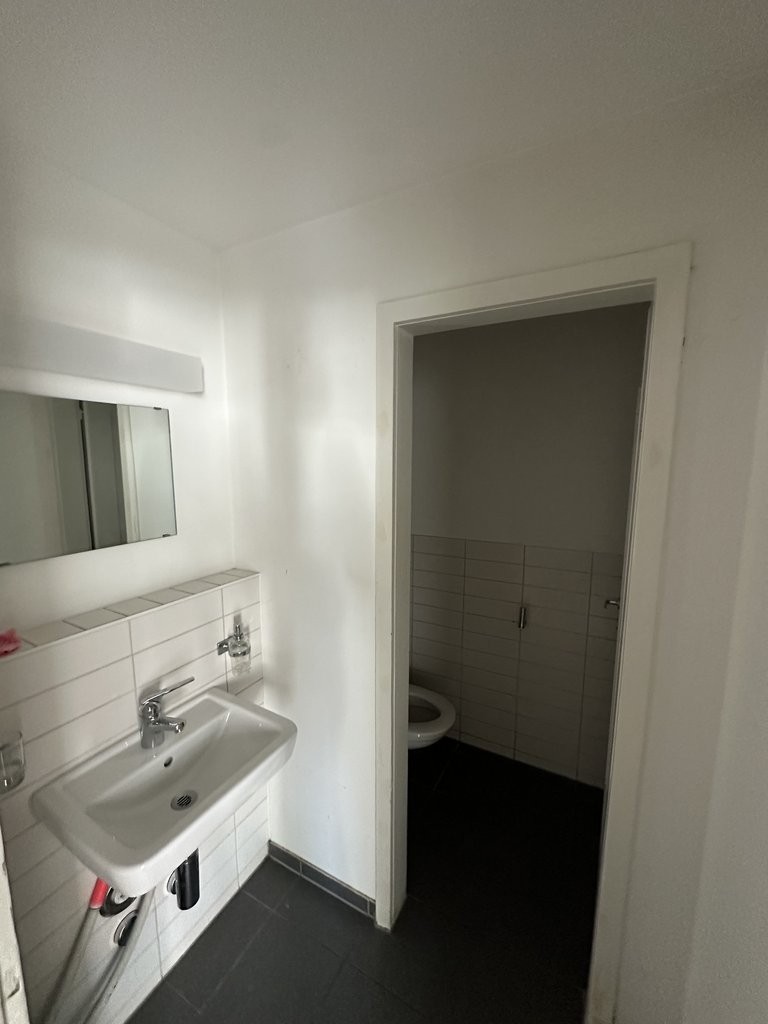 98m² bureau, photo 8 sur 8