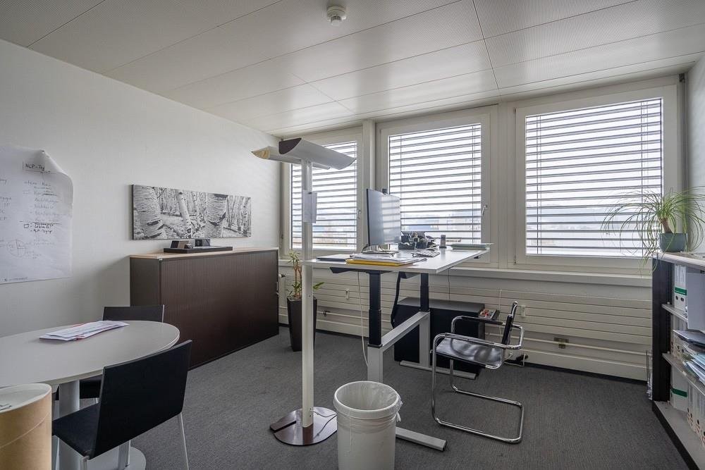 303m² bureau