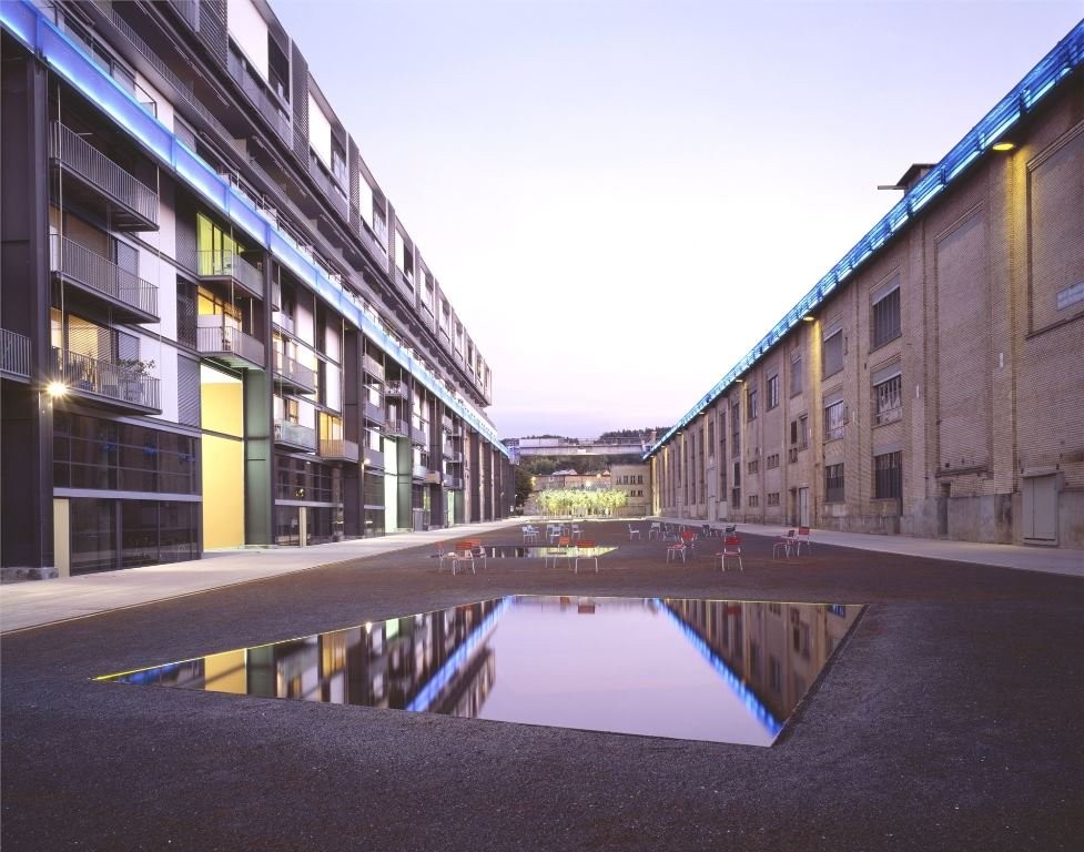 170m² commercial, photo 1 sur 10