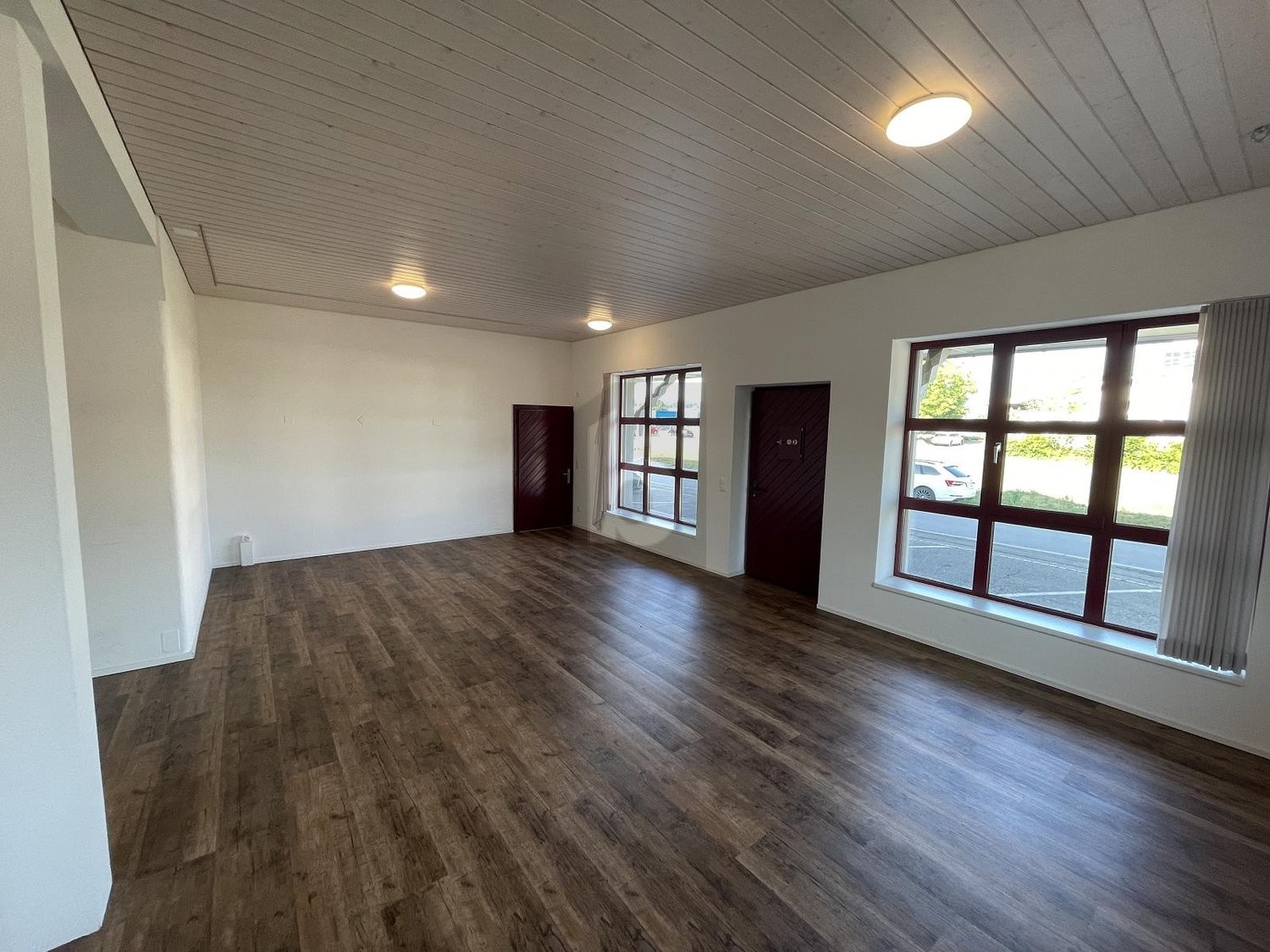 Local commercial de 100m², photo 3 sur 4