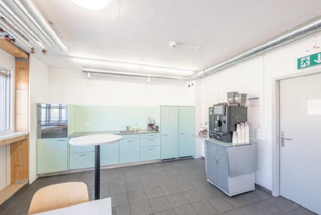 2390m² commercial, photo 10 sur 10
