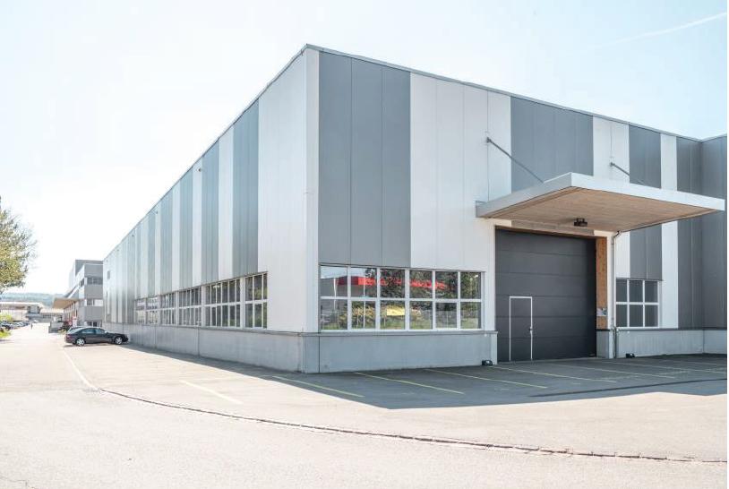 2390m² commercial, photo 1 sur 10