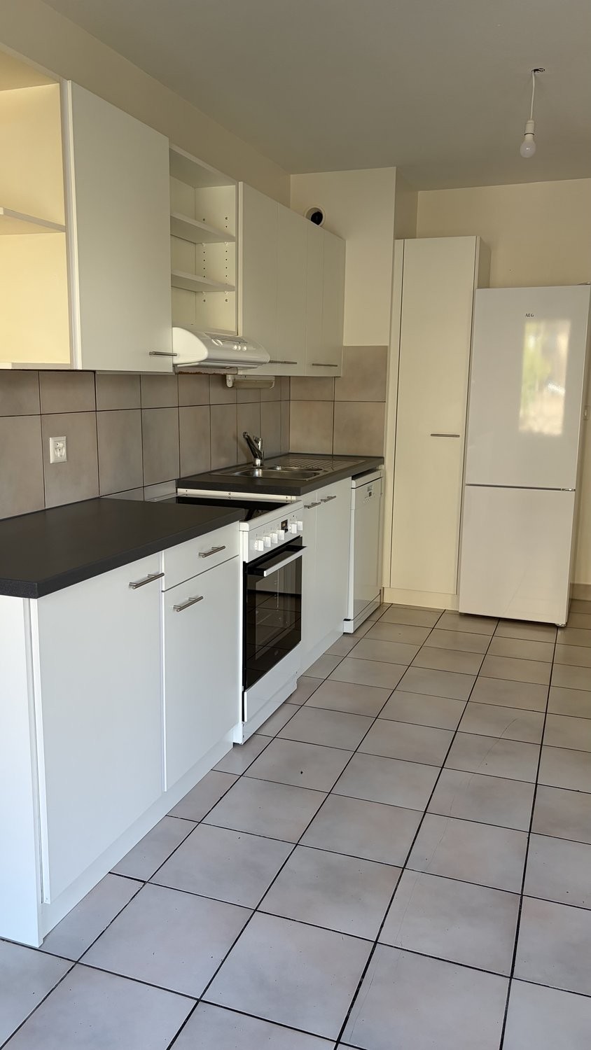 5 rooms apartment