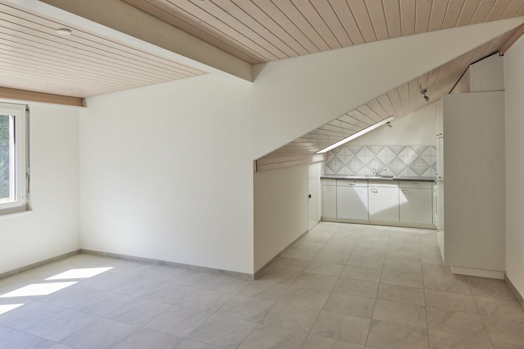 Appartement mansardé de 3 pièces, photo 3 sur 9