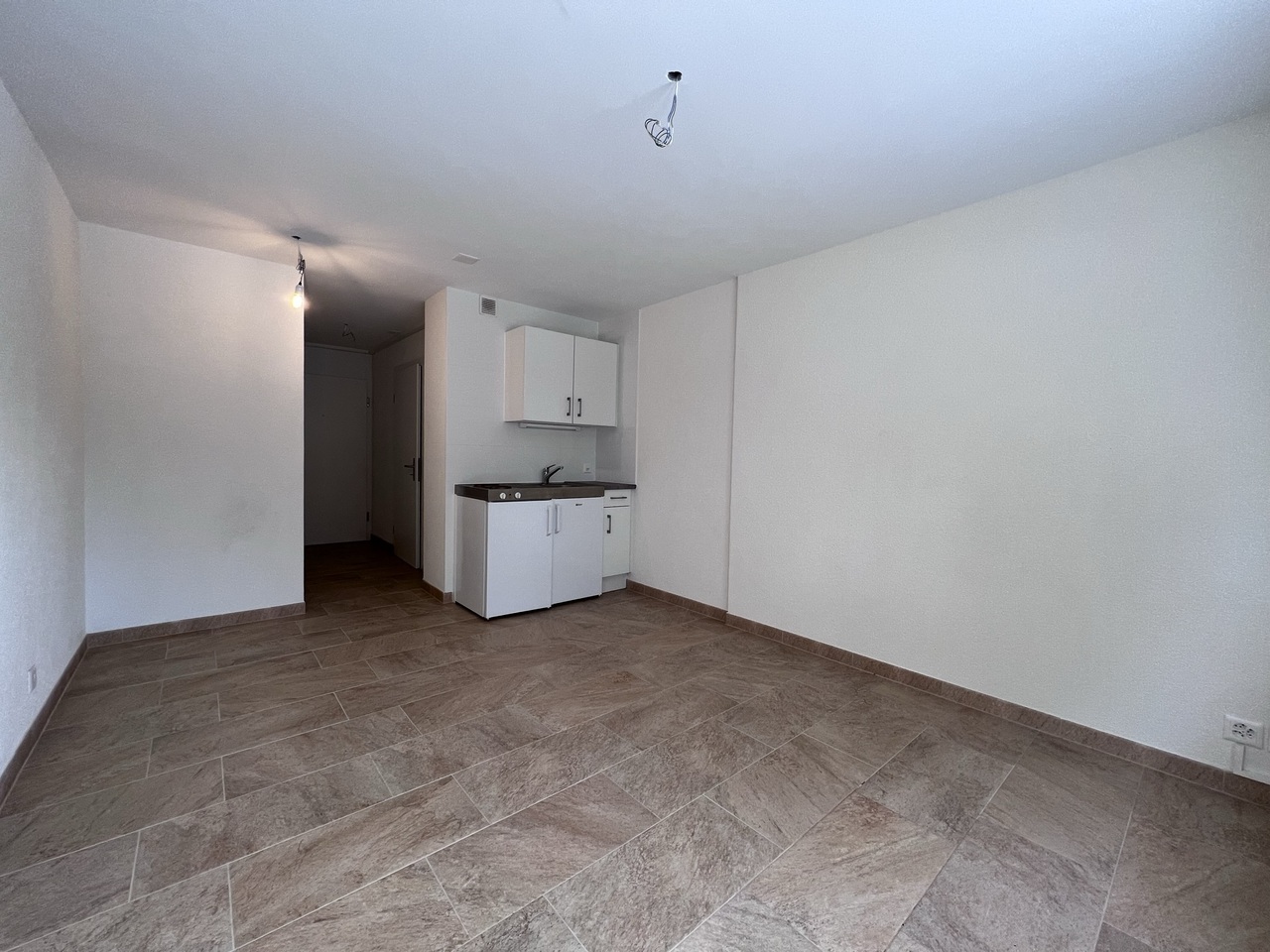 1 room apartment, photo 2 sur 2