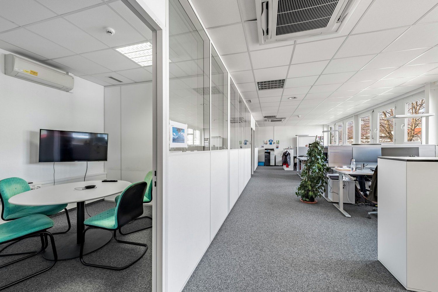 5000m² commercial