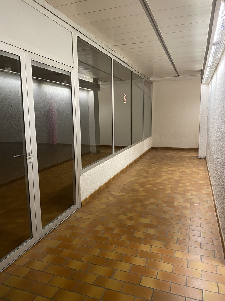 85m² shop, photo 7 sur 8
