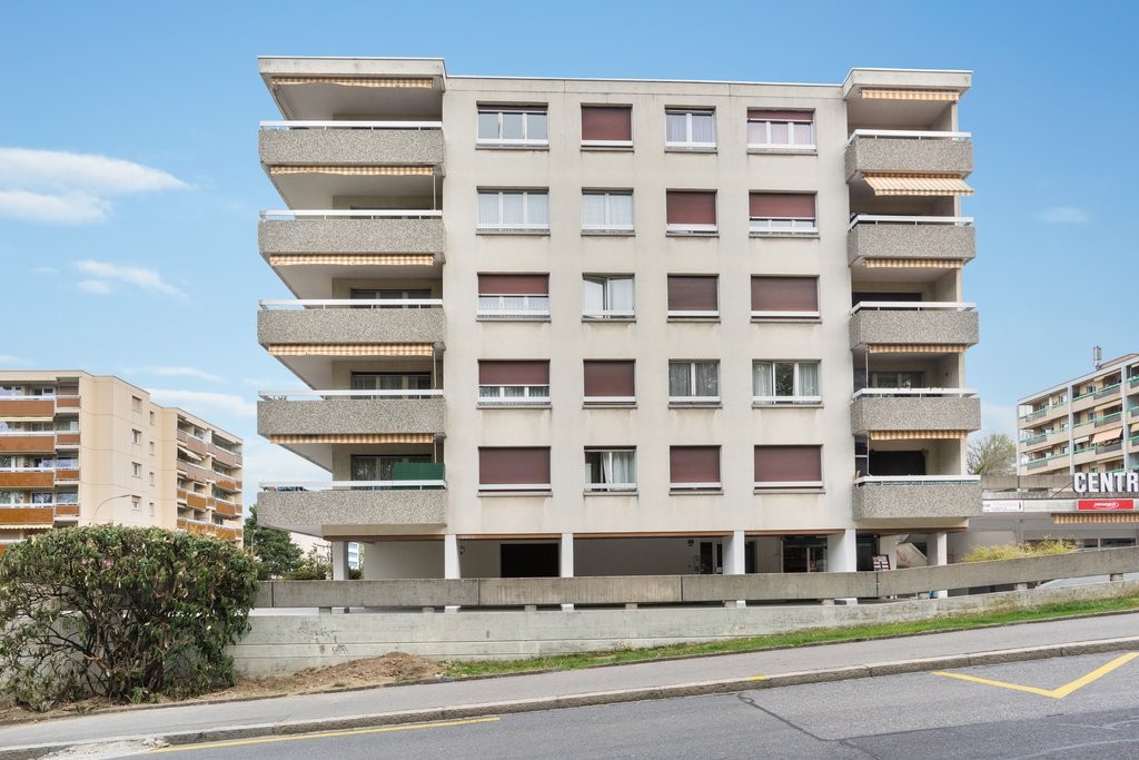 85m² shop, photo 1 sur 8