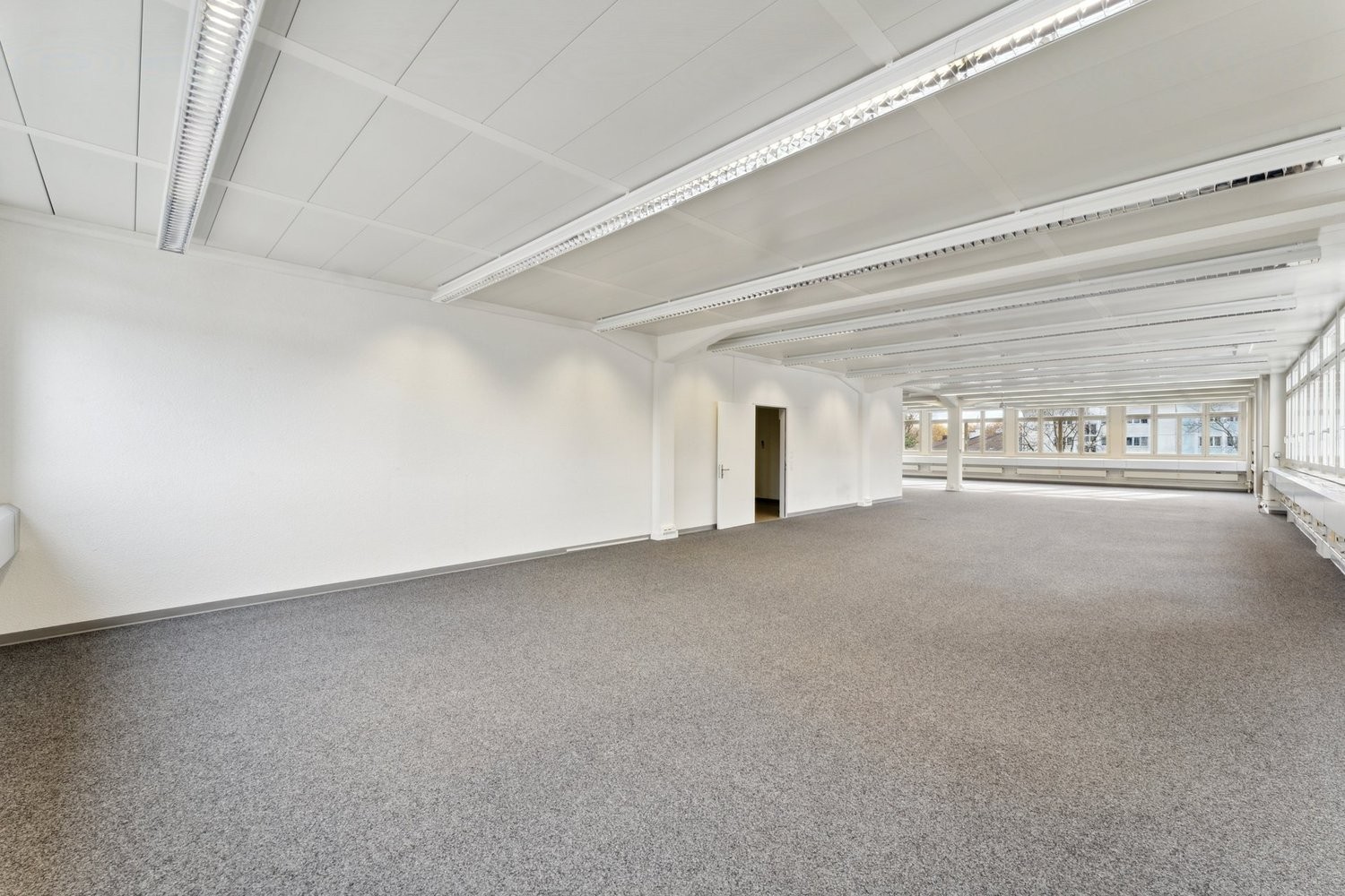 Bureau de 300m², photo 3 sur 7