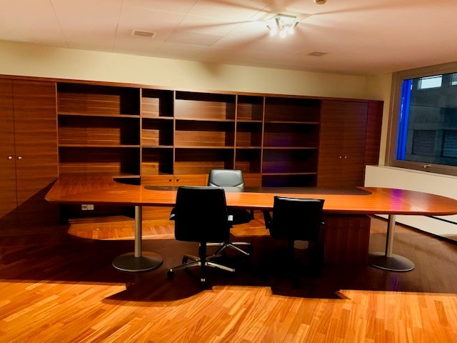 Bureau, photo 2 sur 4