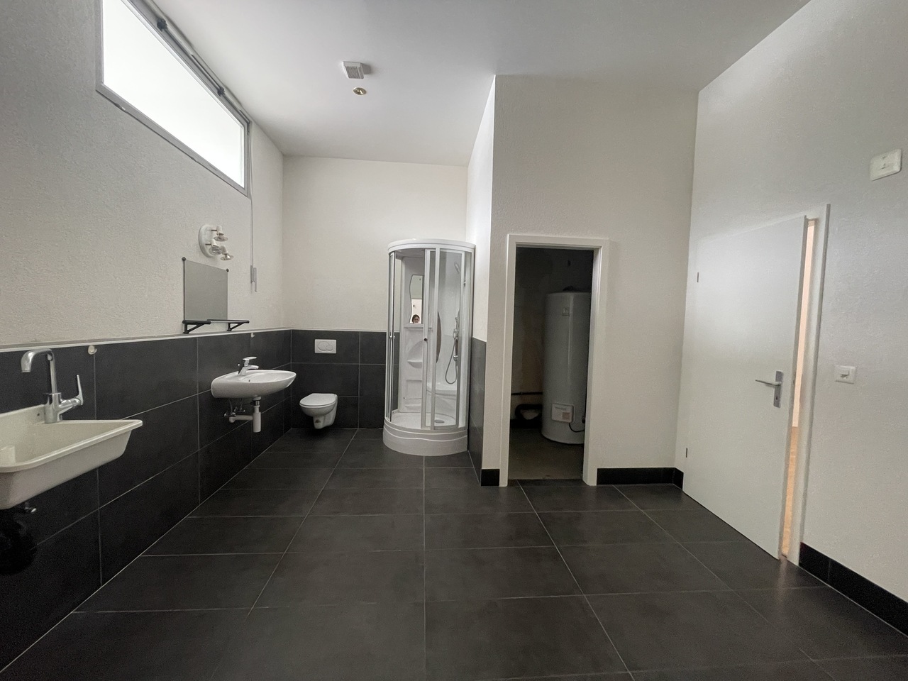 108m² commercial, photo 5 sur 5