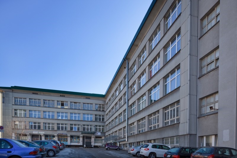 108m² commercial, photo 1 sur 5
