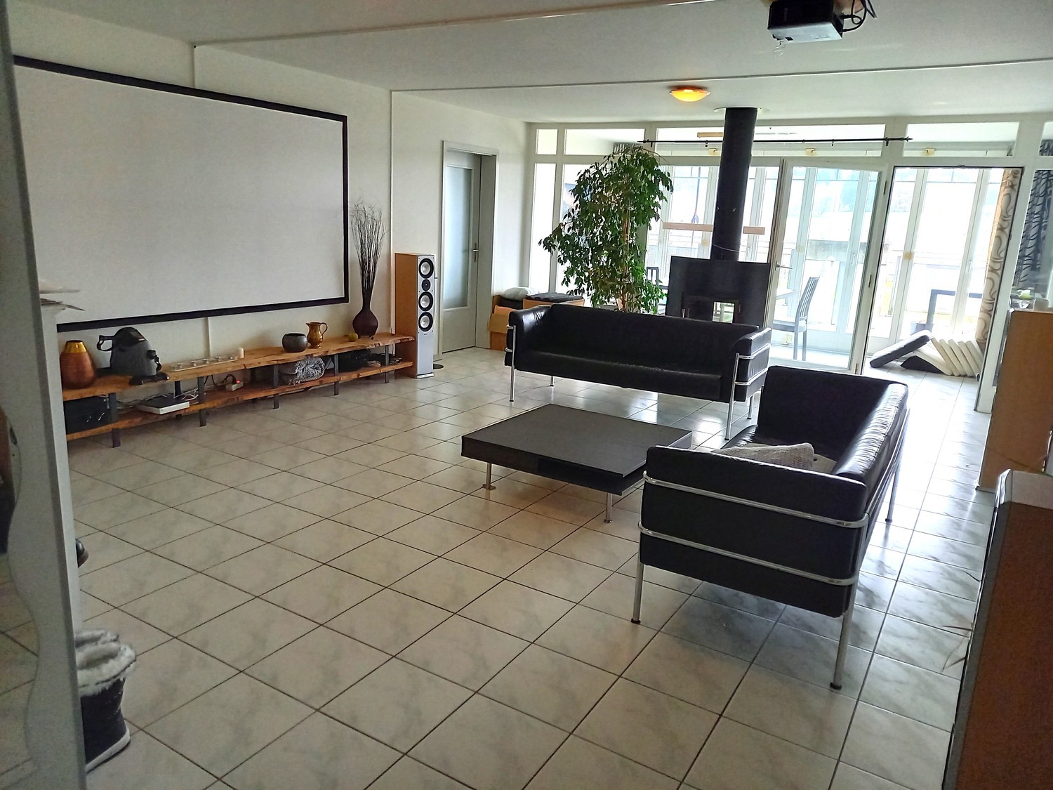 Chambre en colocation, photo 1 sur 5