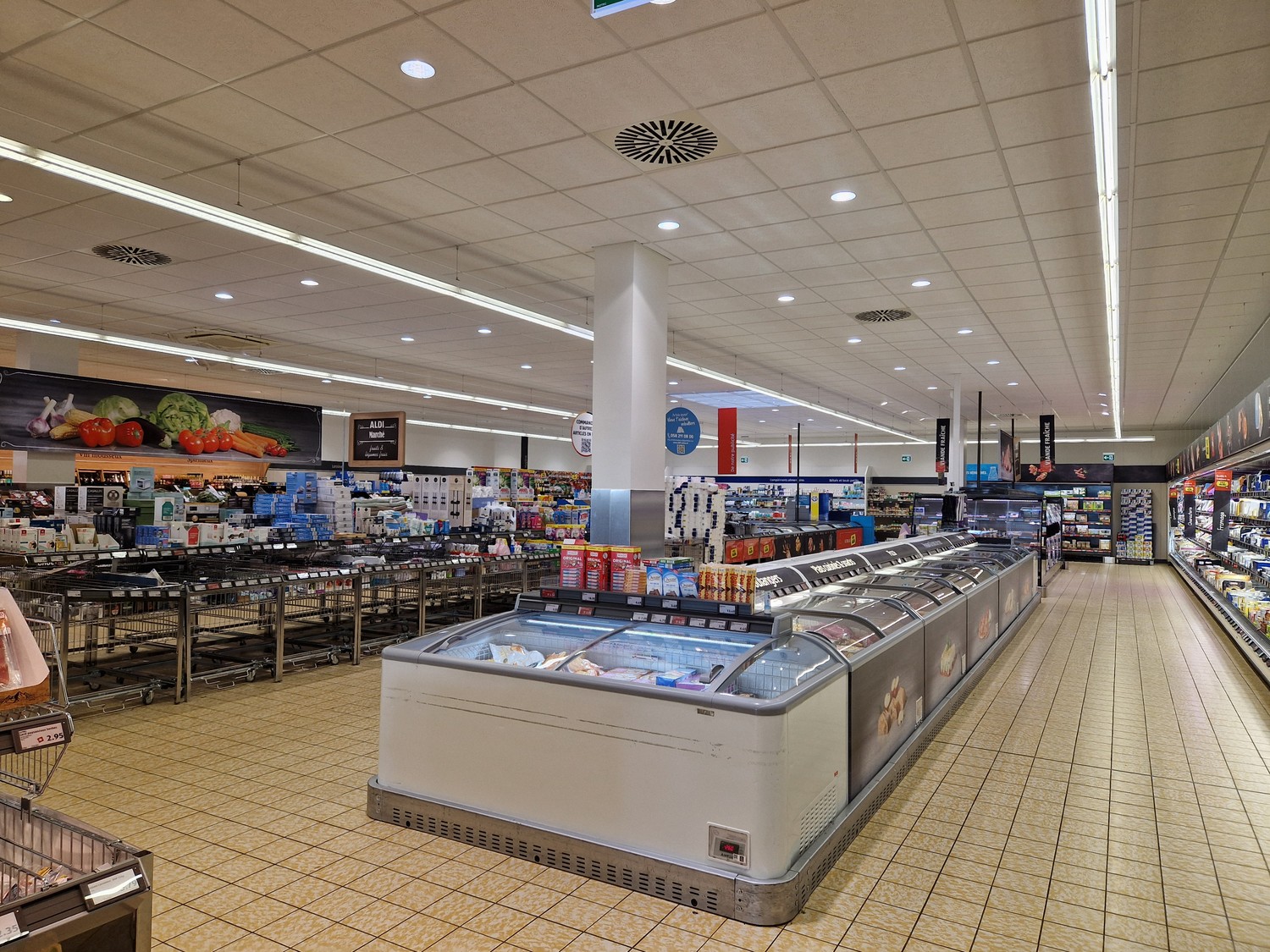 2486m² commercial