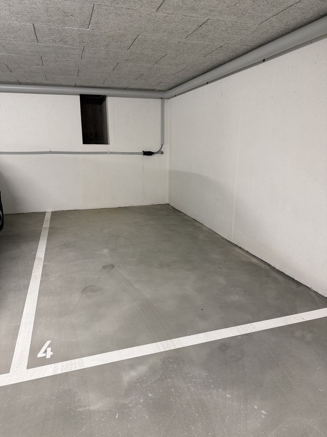 Place souterraine de 12-14m², photo 1 sur 2
