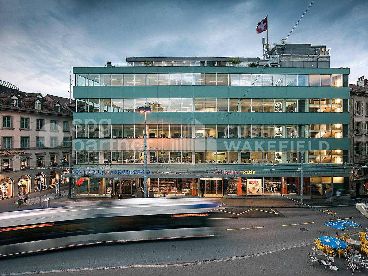 650m² office, photo 1 sur 10