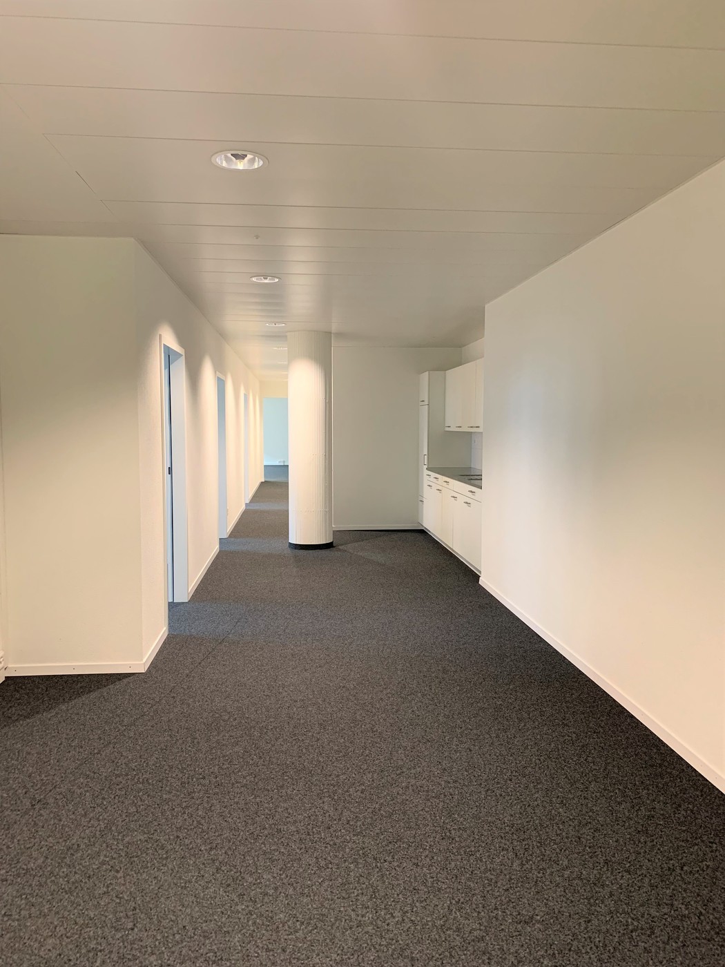 193m² office