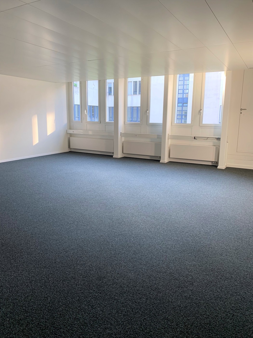 193m² office