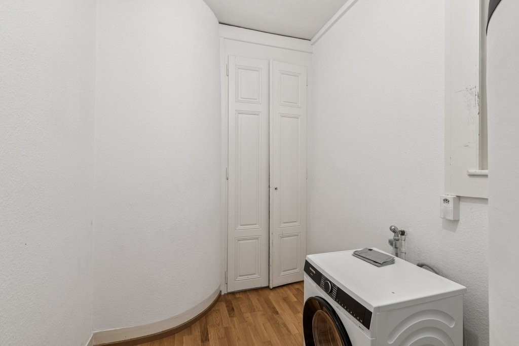8 rooms apartment, photo 10 sur 10