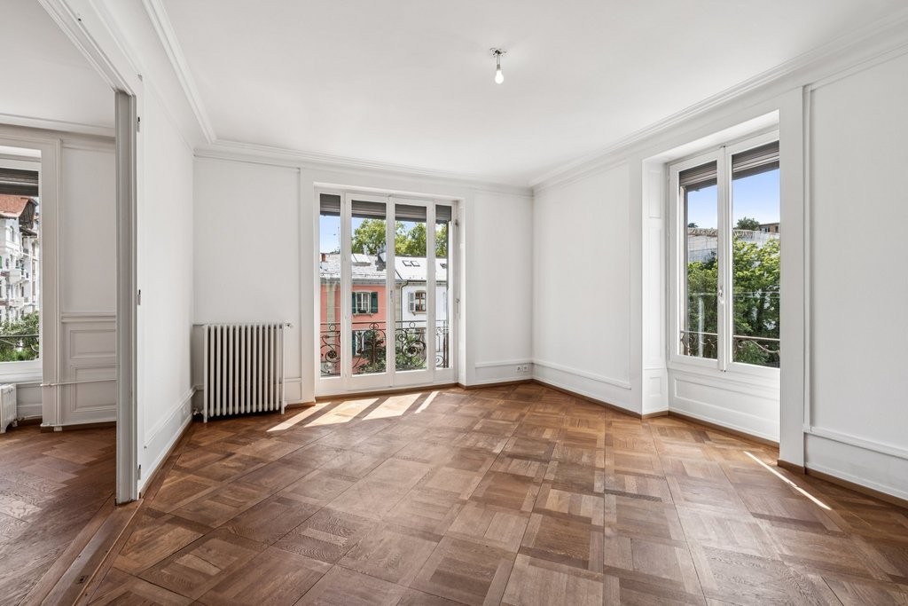 8 rooms apartment, photo 4 sur 10