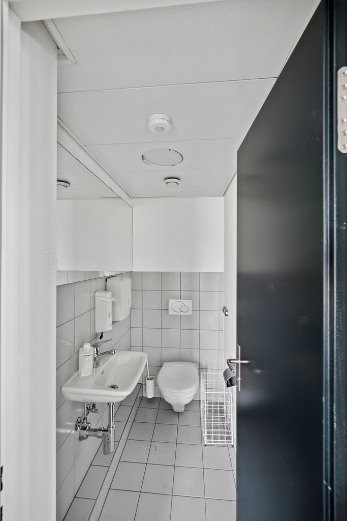 113m² commercial, photo 8 sur 10