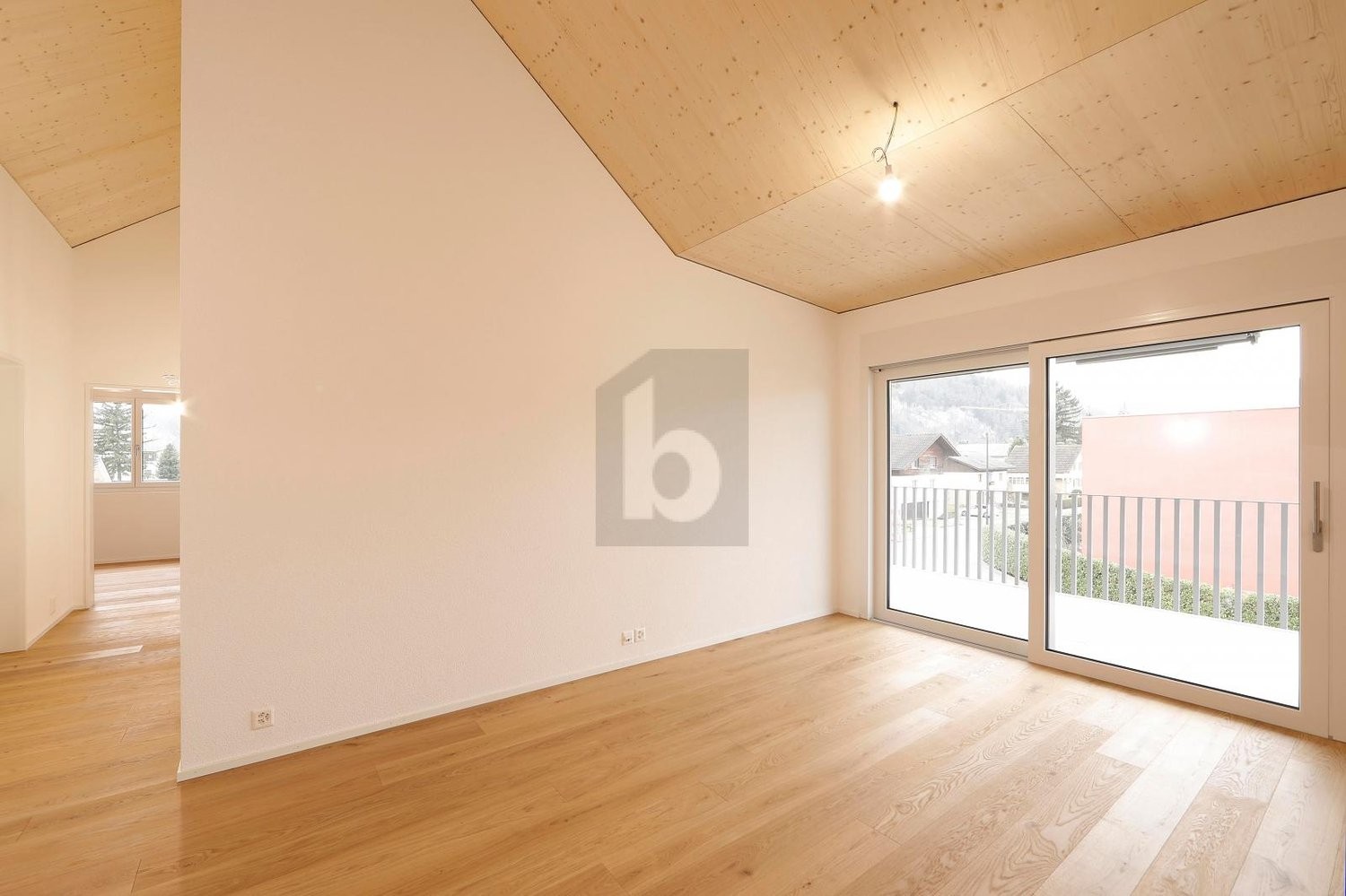 Appartement en attique de 3 ½ pièces, photo 1 sur 4