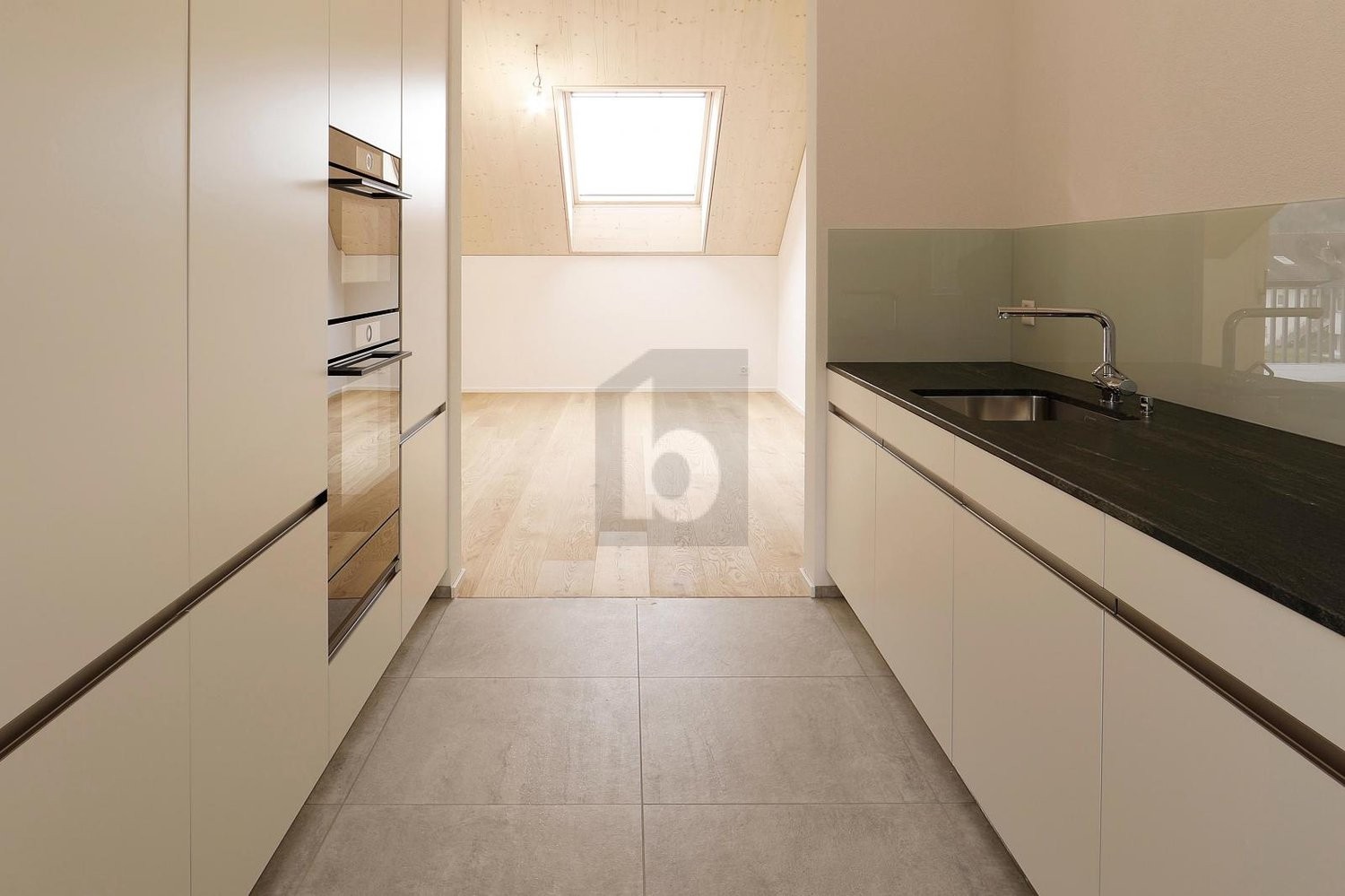 Appartement en attique de 3 ½ pièces, photo 4 sur 4