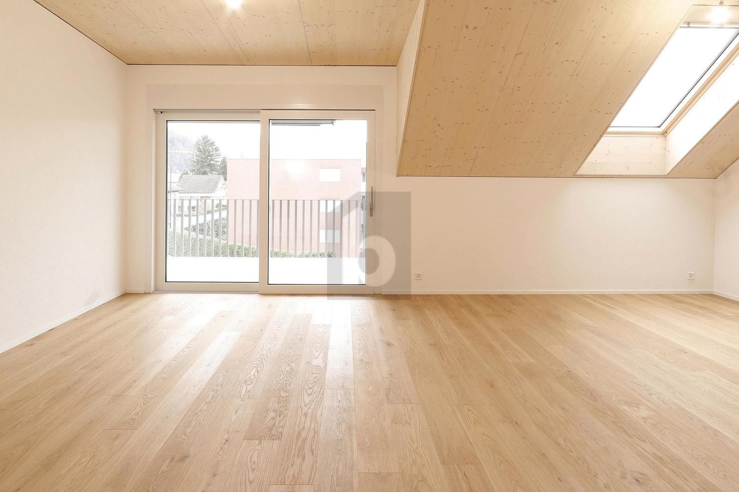 Appartement en attique de 3 ½ pièces, photo 3 sur 4
