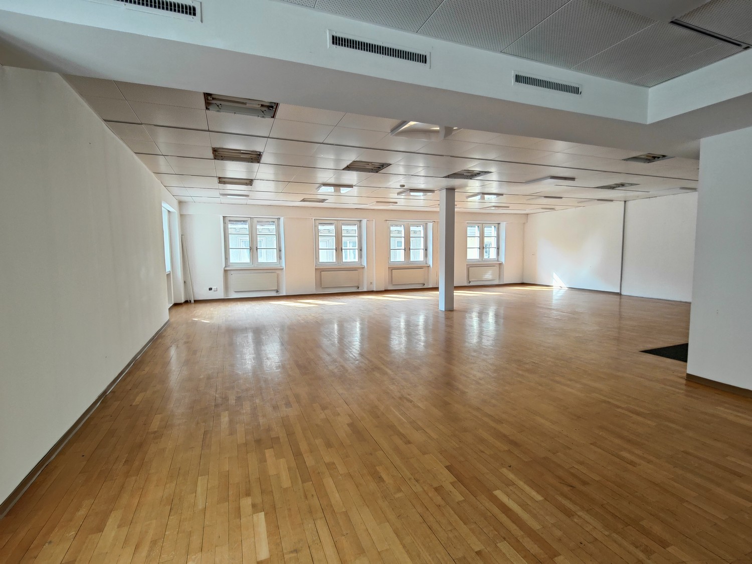 129m² bureau