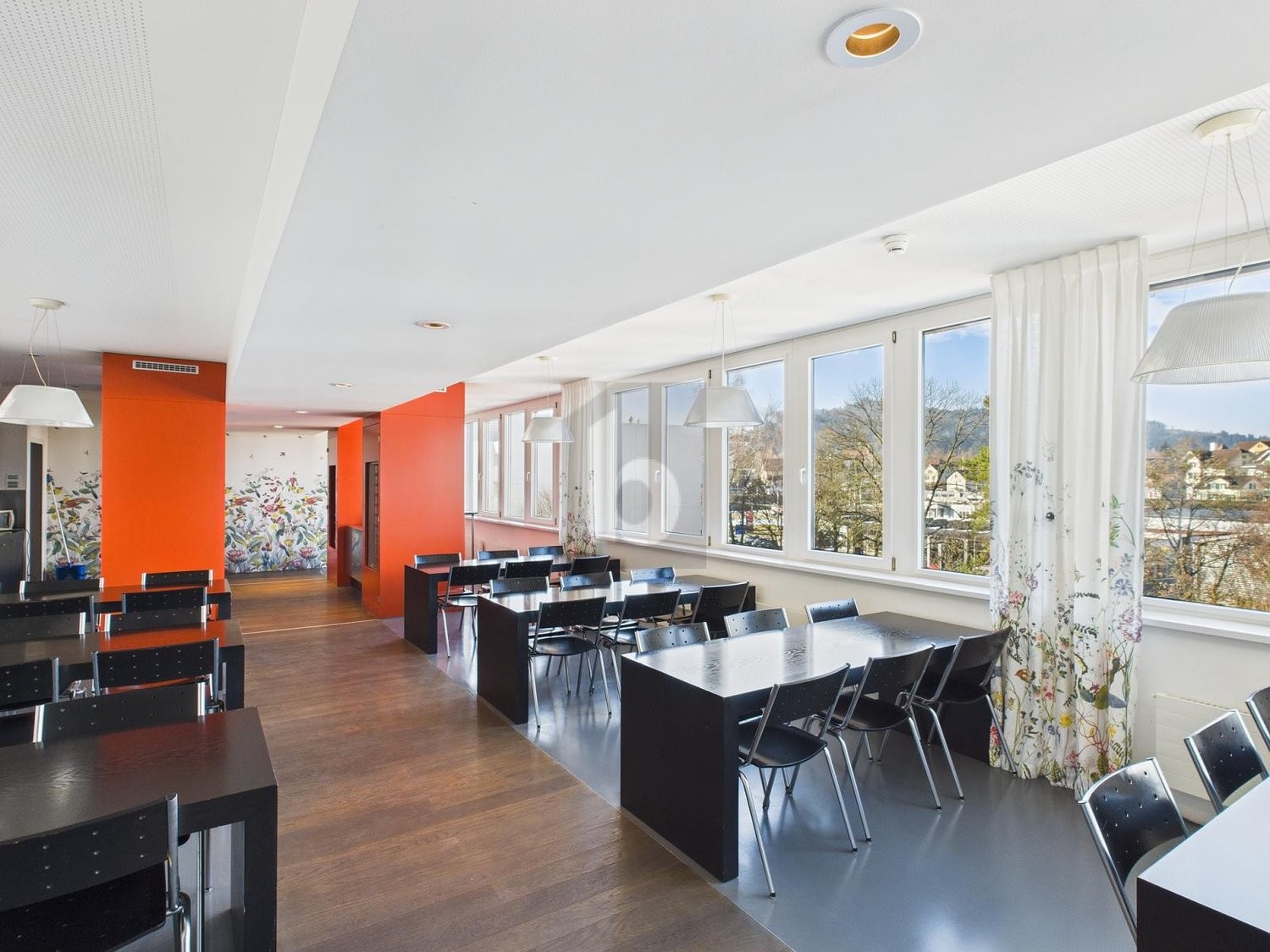 386m² bureau