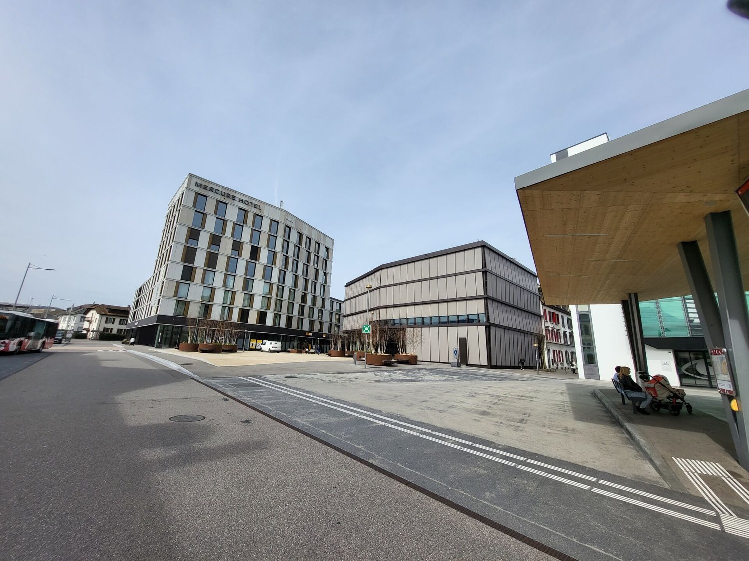 129m² commercial
