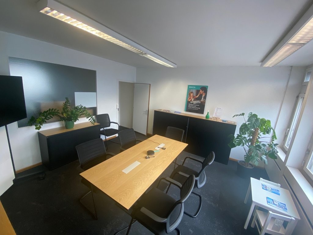 85m² office
