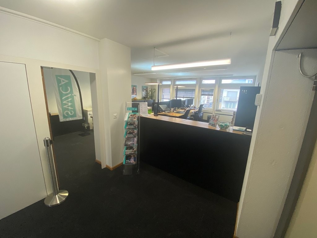 85m² office