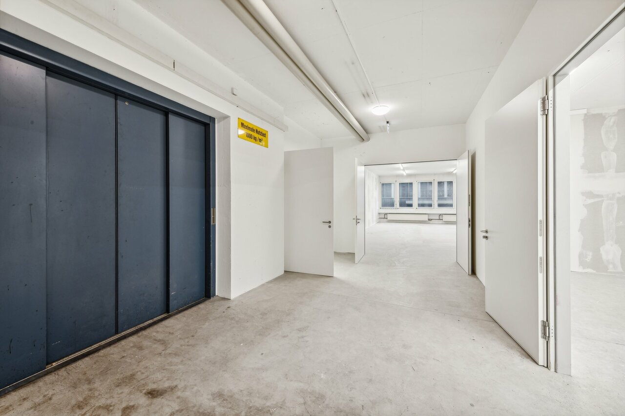 253m² commercial, photo 4 sur 5