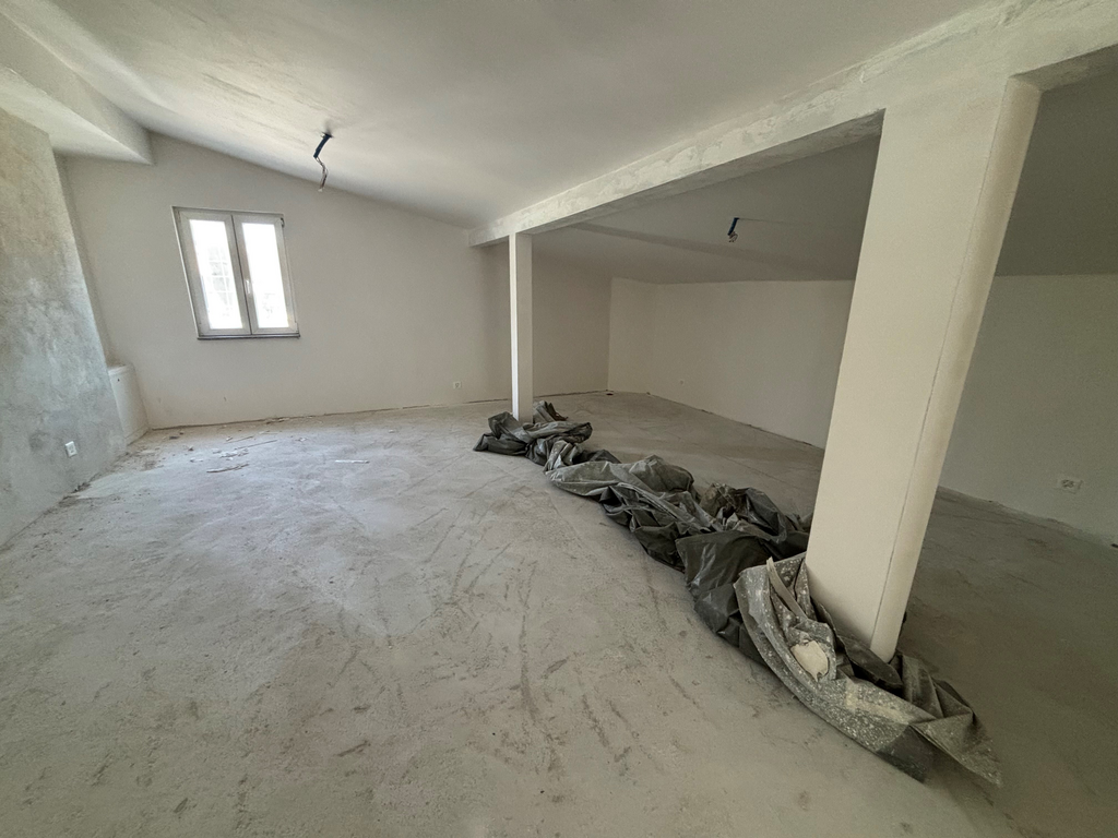 120m² storage room, photo 3 sur 4