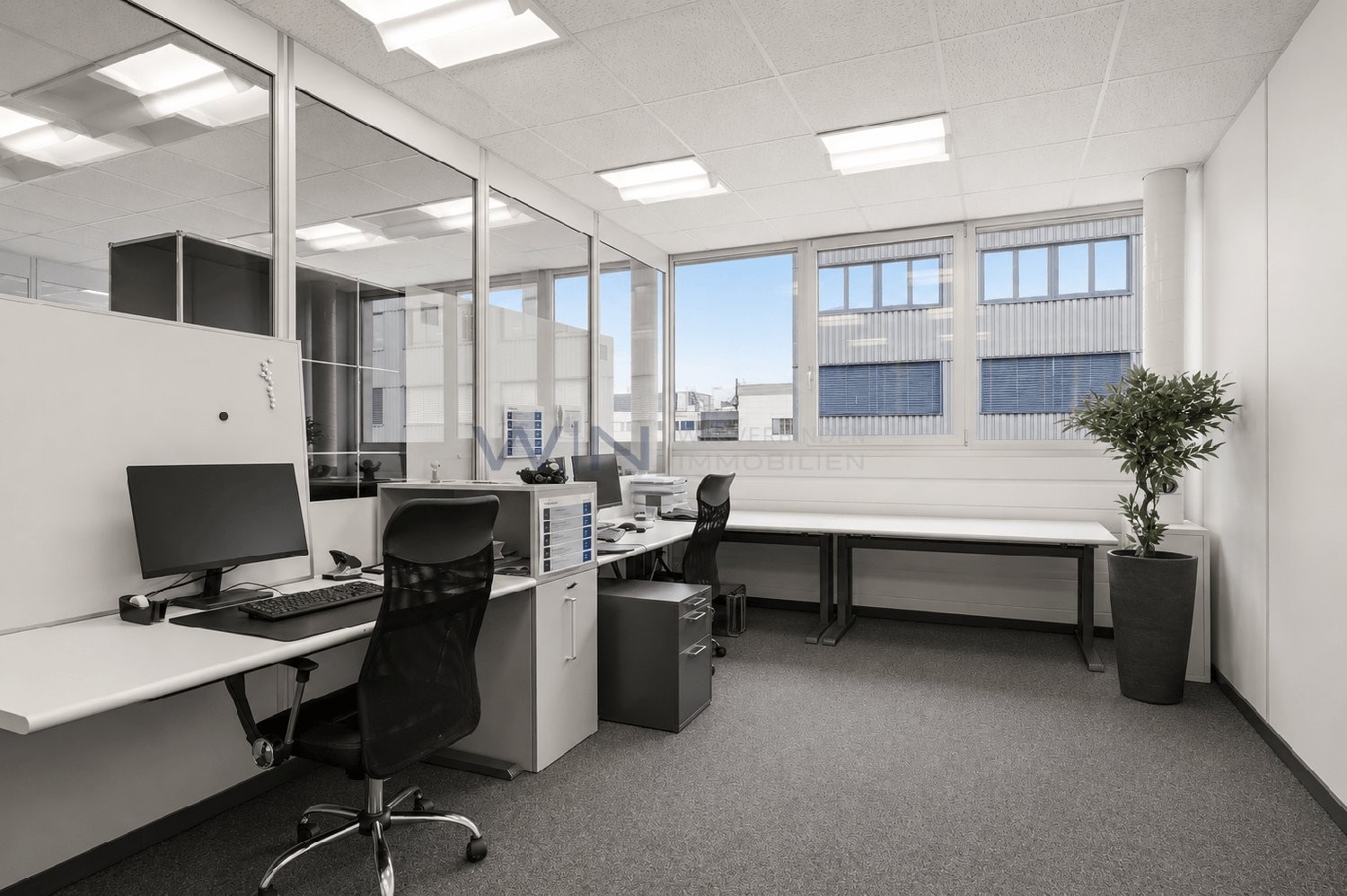 Bureau de 81m², photo 1 sur 10