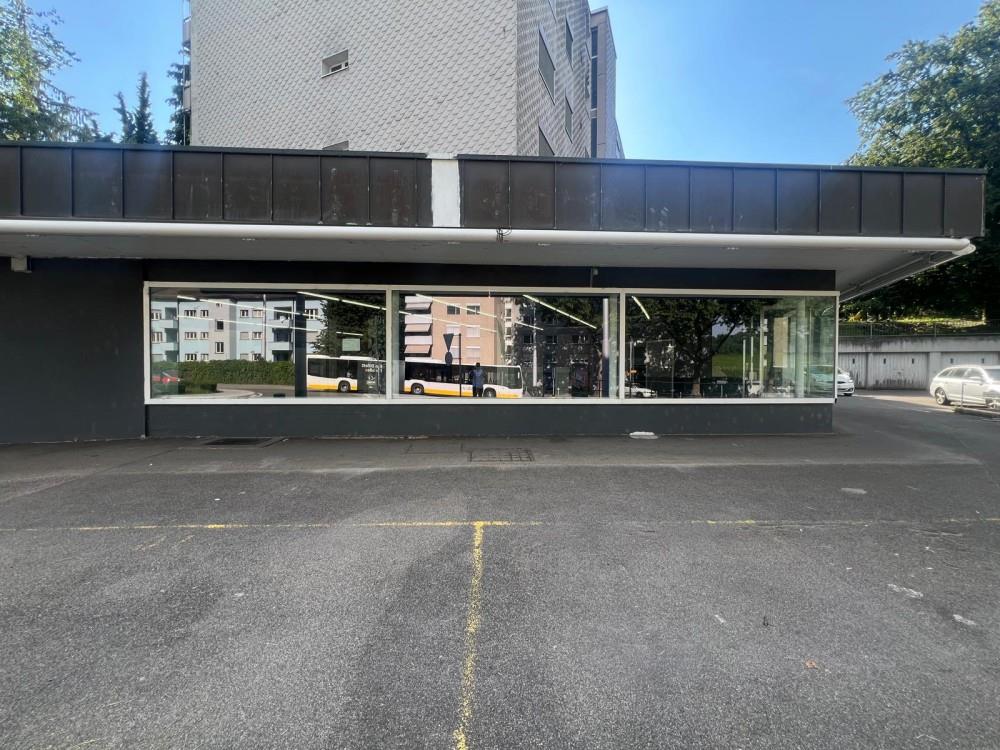 Magasin de 400m²