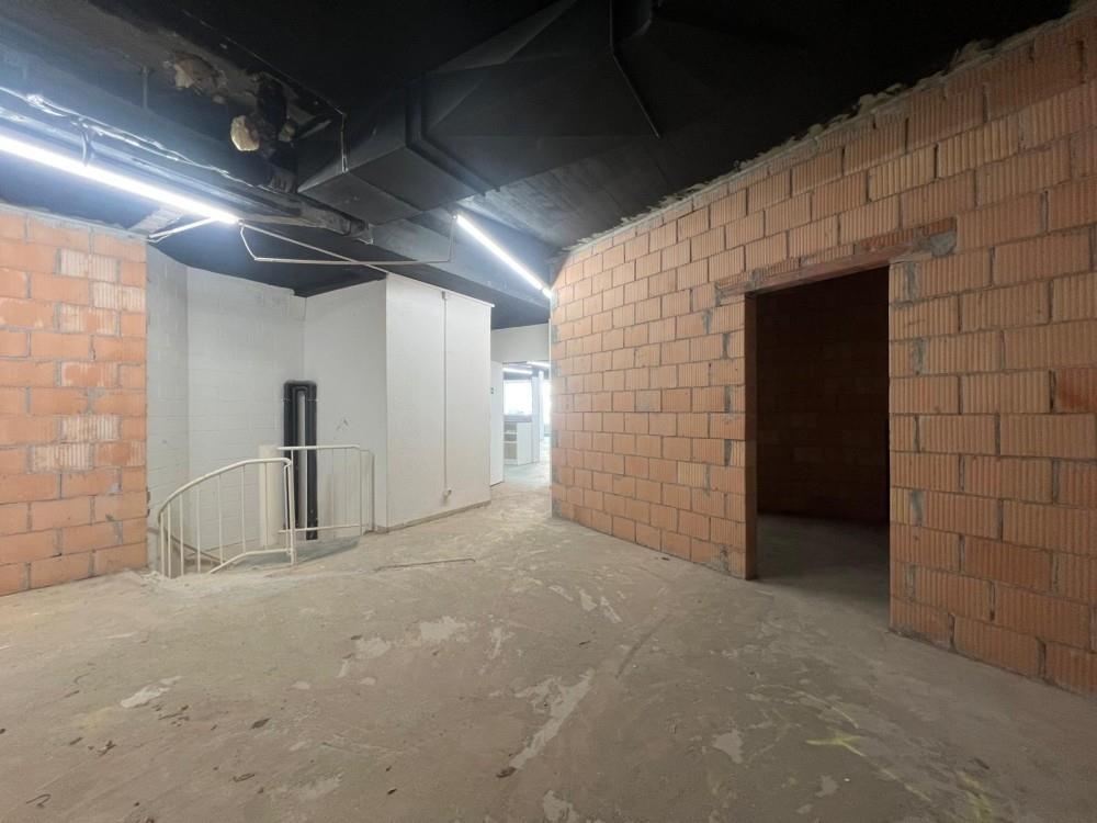 Magasin de 400m²