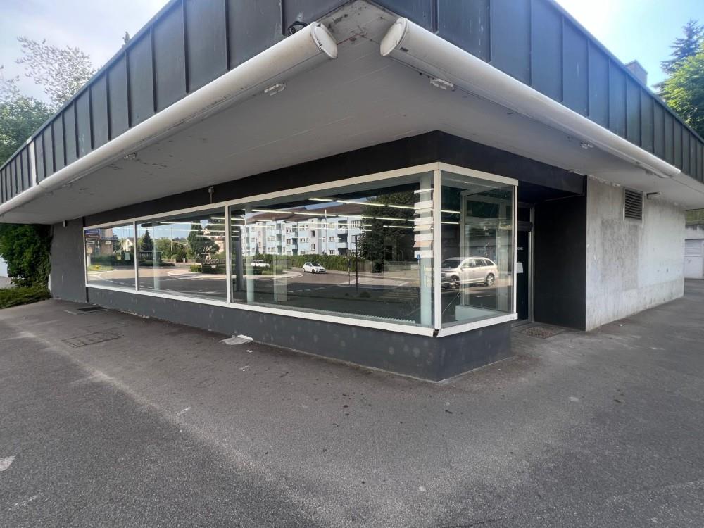 Magasin de 400m²