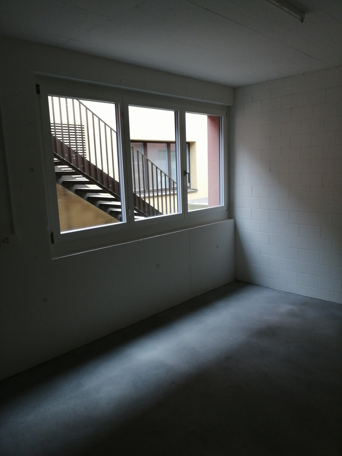 Commercial 15-15m², photo 1 sur 4