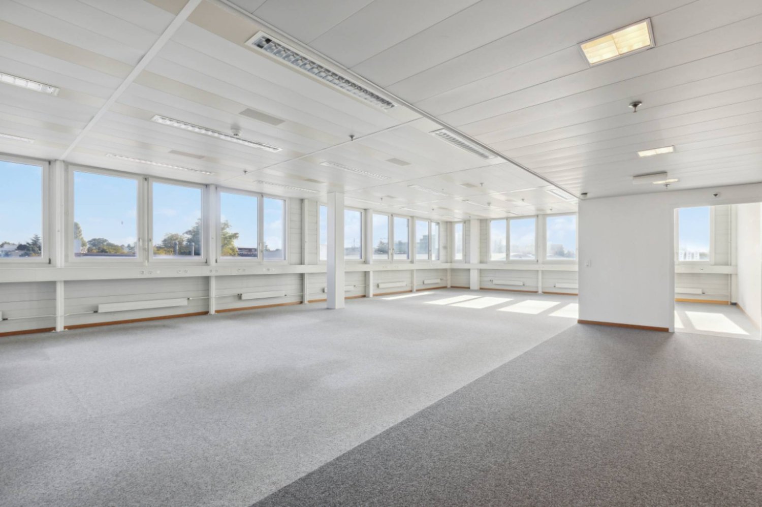 118m² office