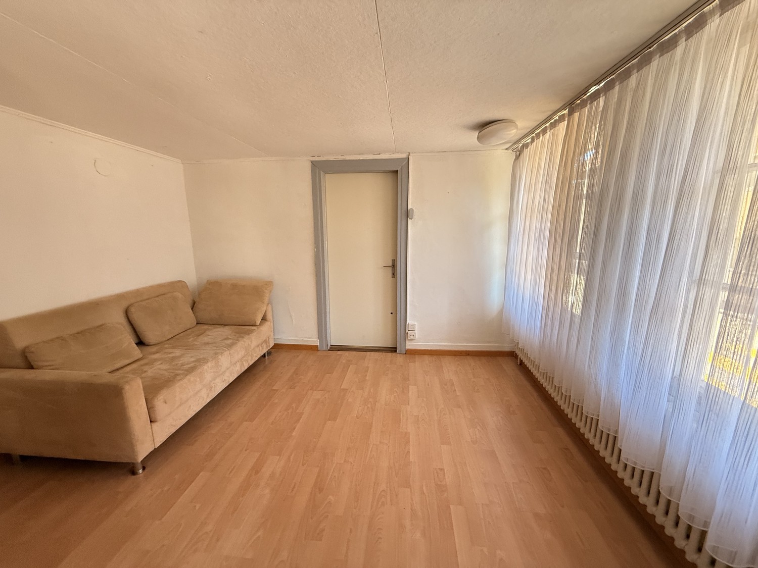 Maison individuelle de 3 pièces, photo 2 sur 6
