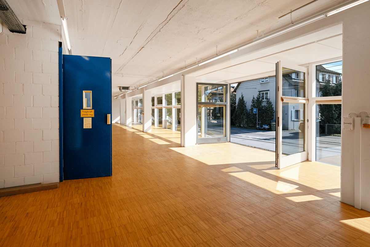 654m² commercial, photo 4 sur 8