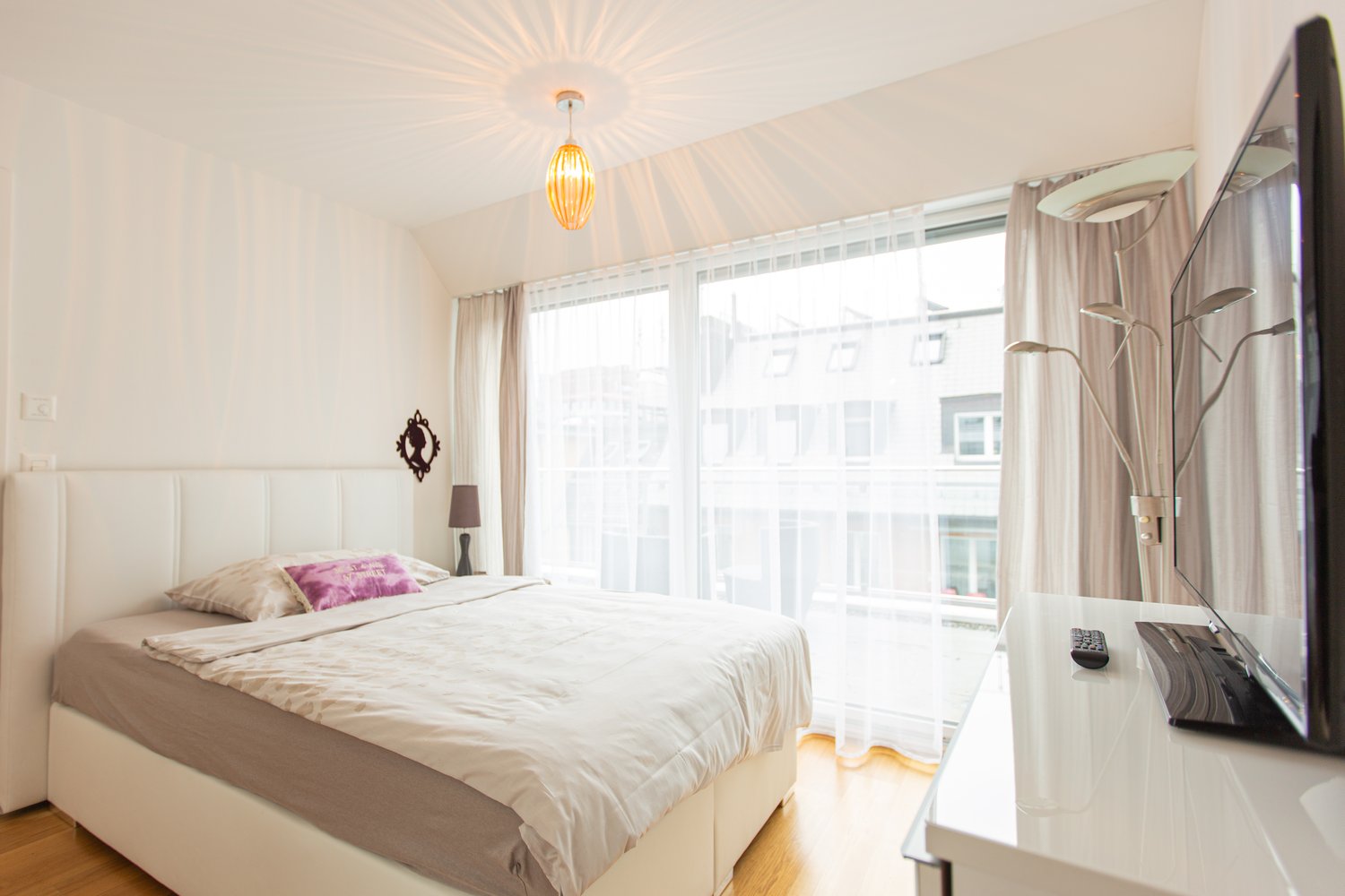 2 pièces appartement meublé, photo 1 sur 6