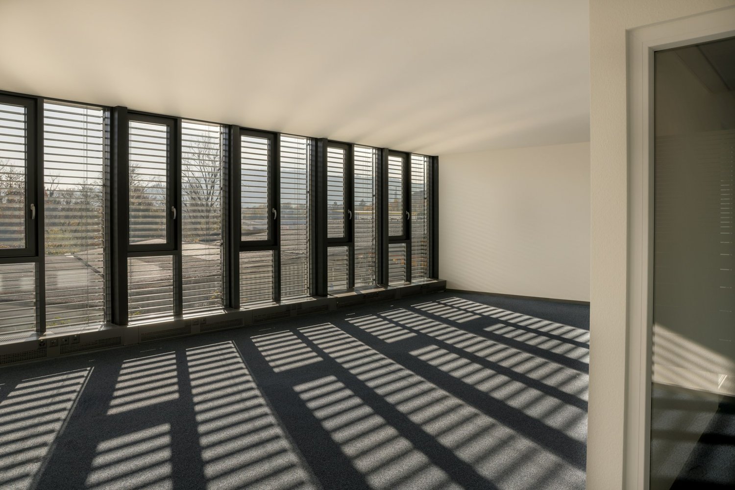 192m² bureau, photo 6 sur 7