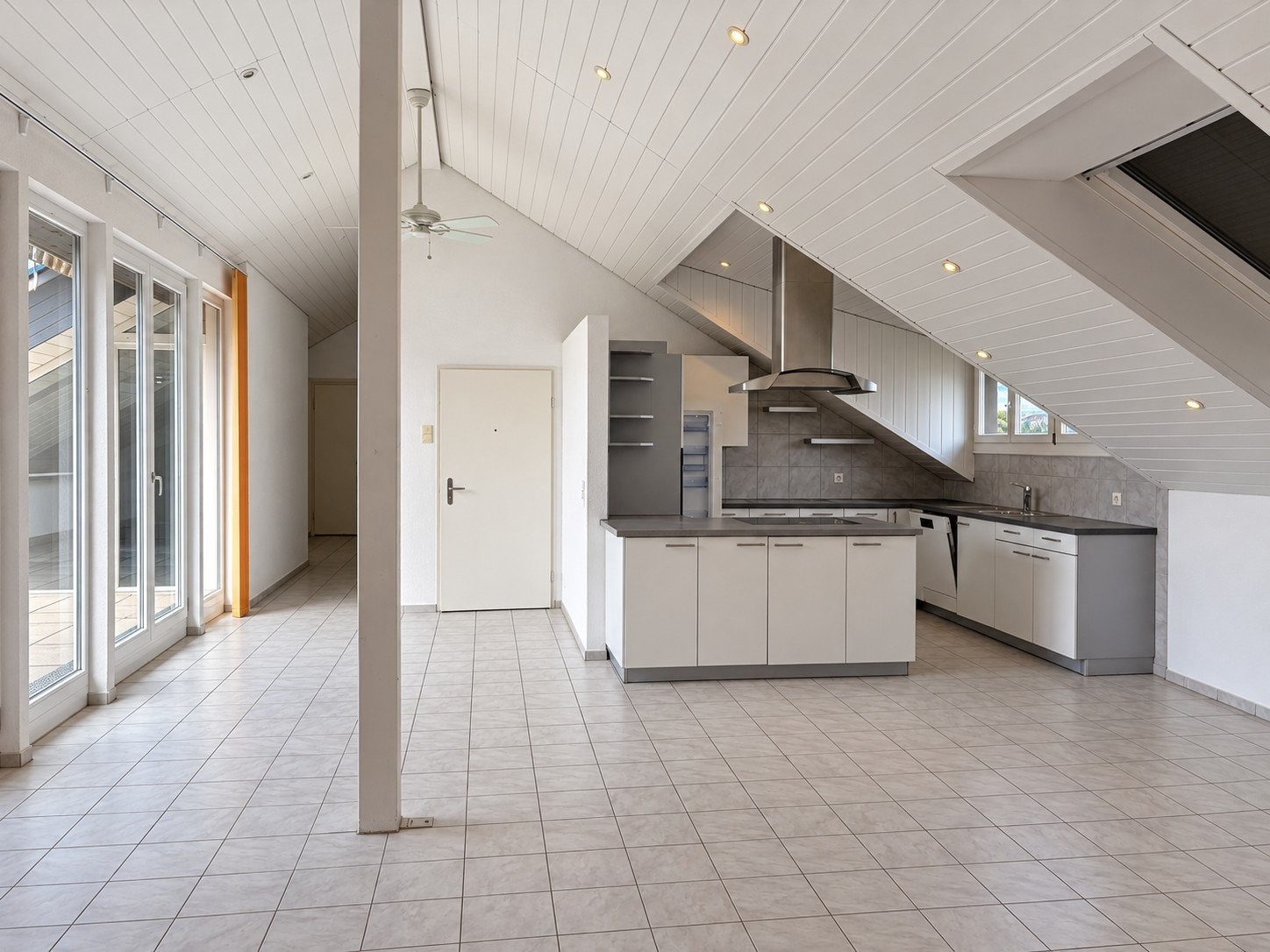 Appartement de toit de 2 ½ pièces, photo 4 sur 4